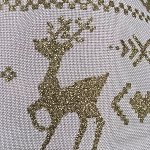Table Runner 14" x 72" White Gold Glitter Nordic Reindeer Snowflake Christmas - Picture 4 of 5